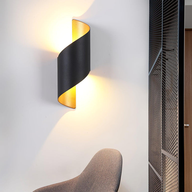 Spiral Minimalist Wall Sconce with integrated LED