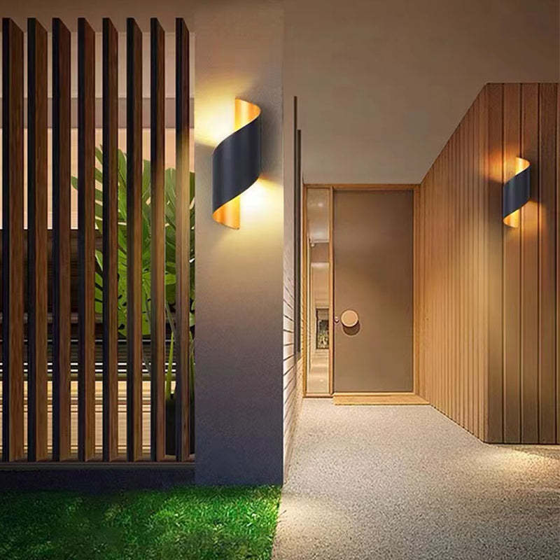 Spiral Minimalist Wall Sconce with integrated LED
