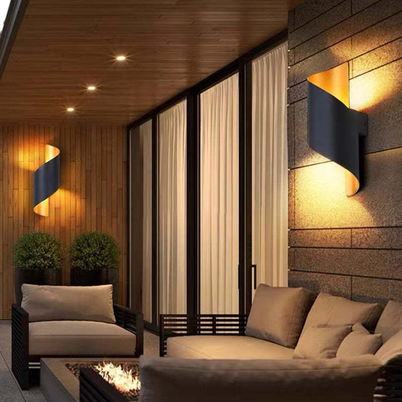 Spiral Minimalist Wall Sconce with integrated LED