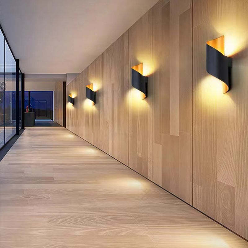 Spiral Minimalist Wall Sconce with integrated LED