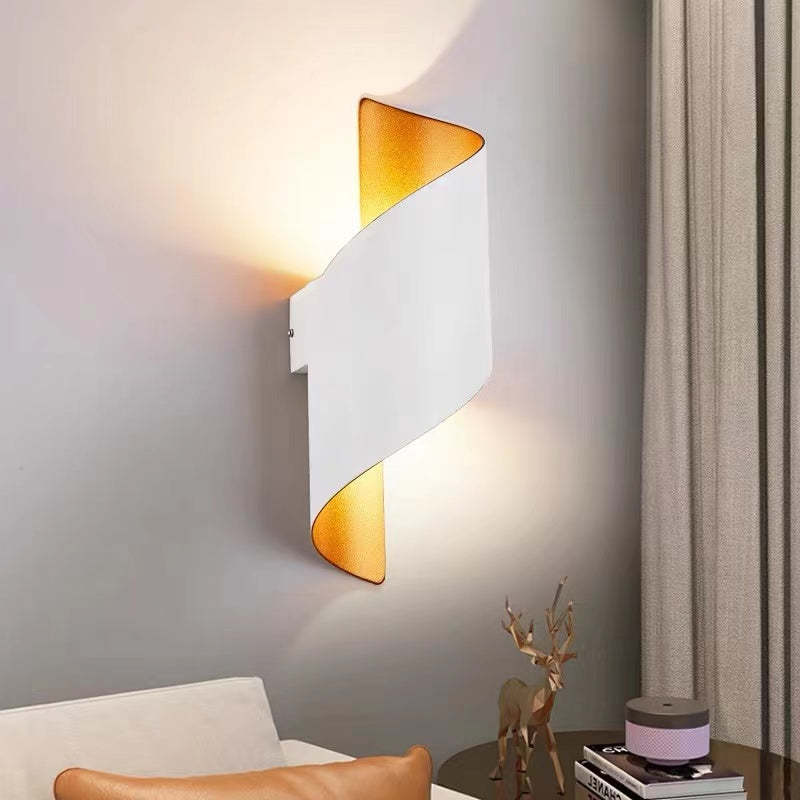 Spiral Minimalist Wall Sconce with integrated LED