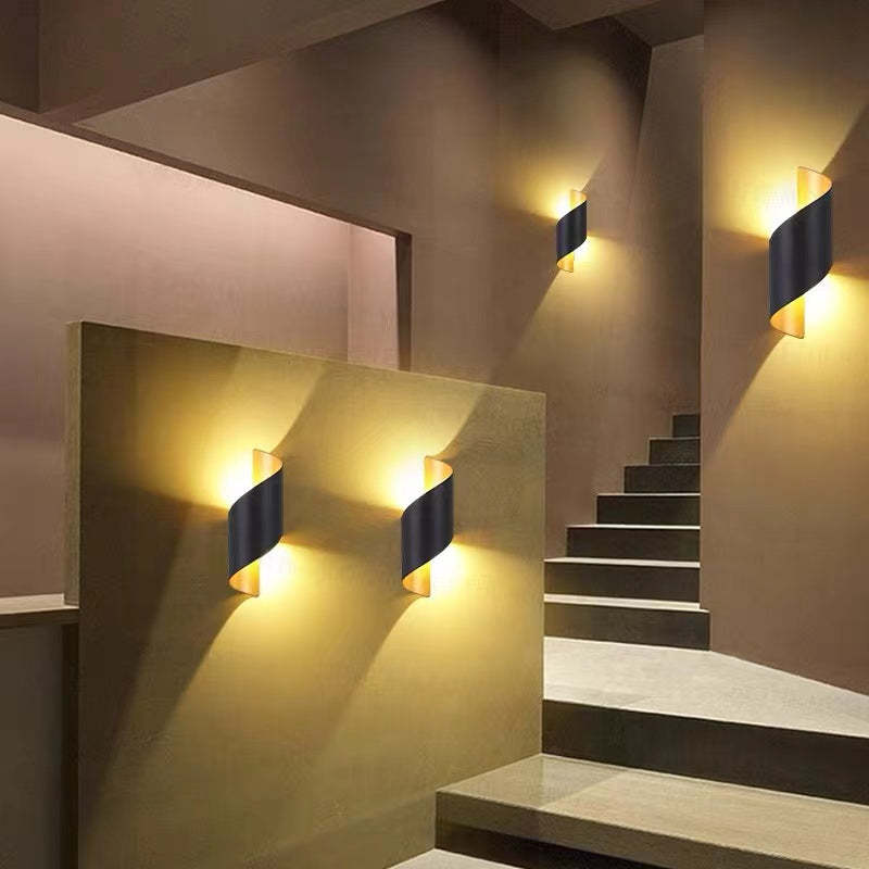 Spiral Minimalist Wall Sconce with integrated LED