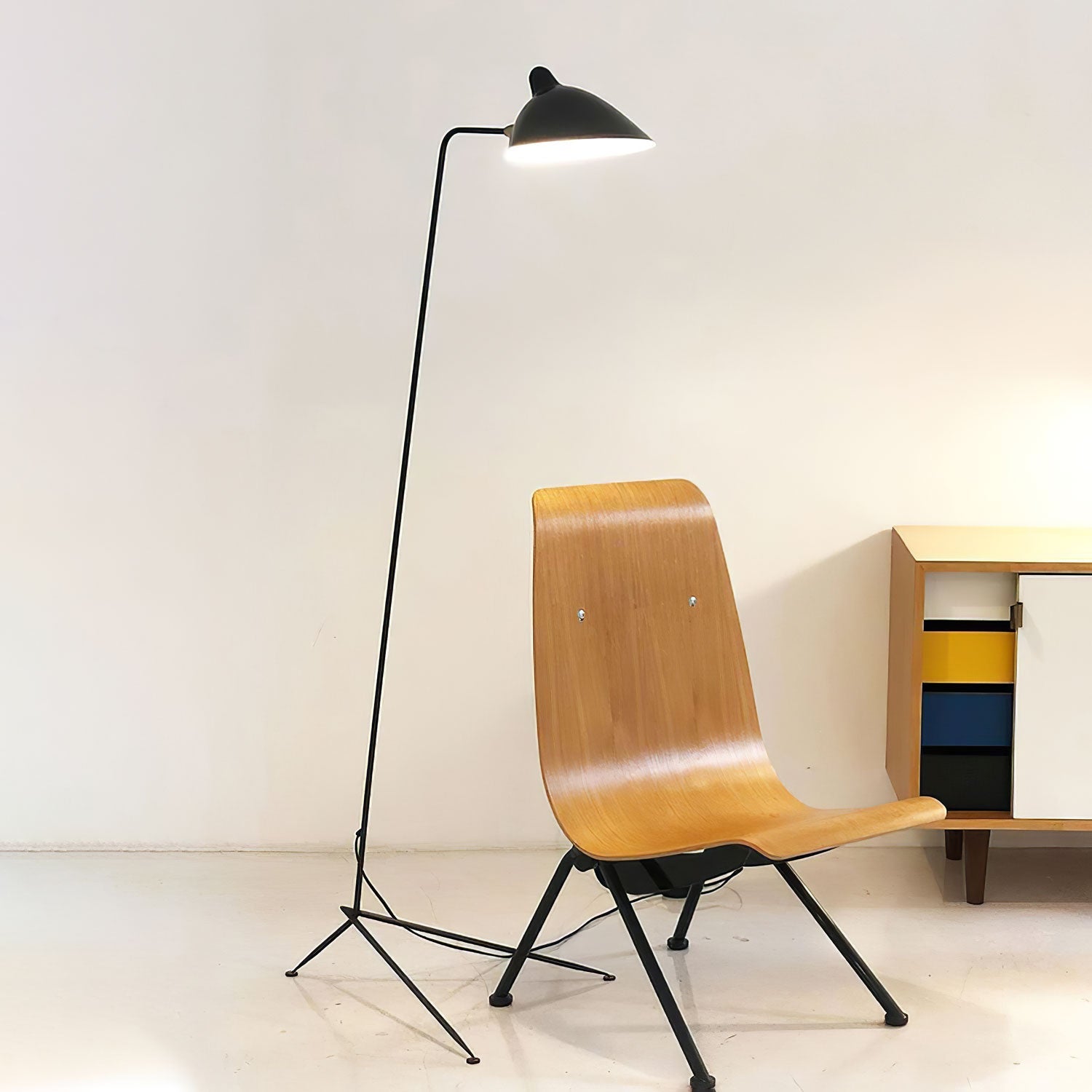 Minimalist Floor Lamp with Curved Cone Tripod