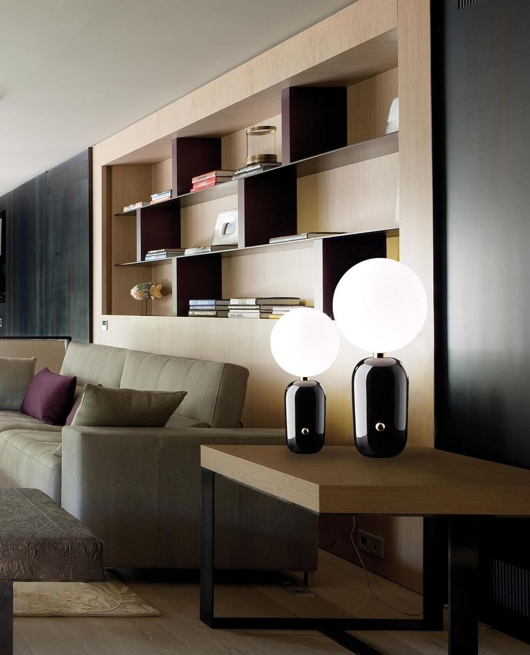 Minimalist Spherical Table Lamp with Cylindrical Base