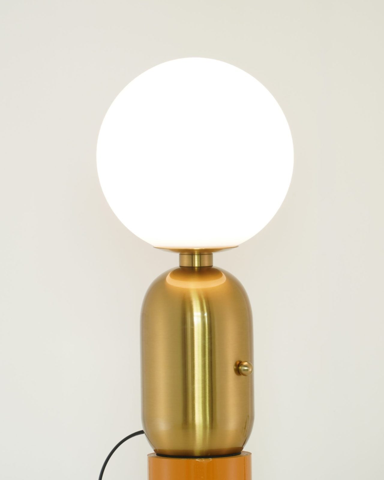 Minimalist Spherical Table Lamp with Cylindrical Base