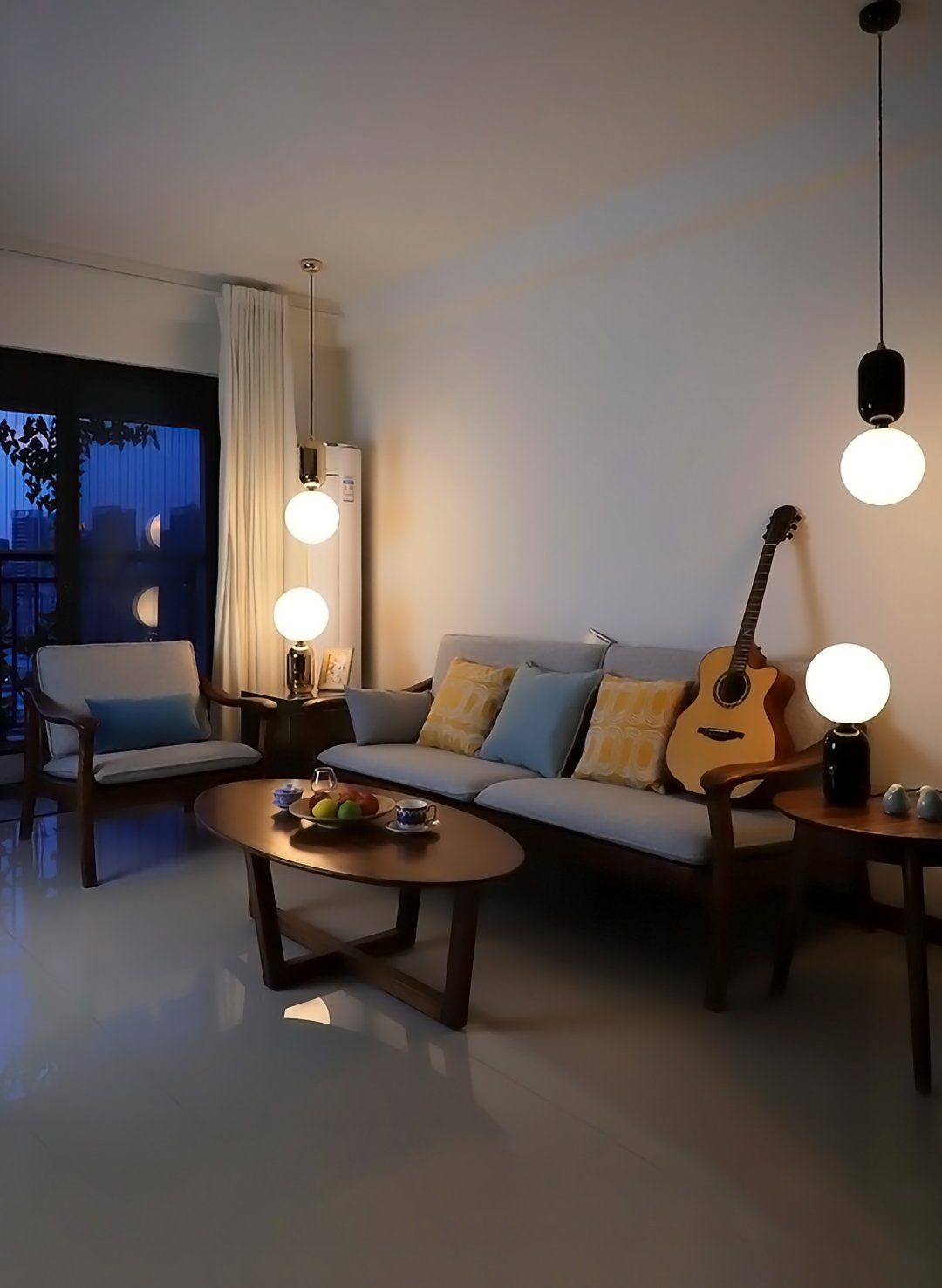 Minimalist Spherical Table Lamp with Cylindrical Base