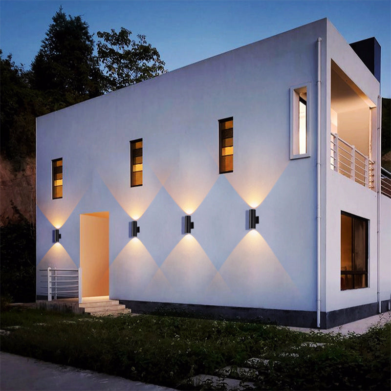Modern Dual Head Outdoor Wall Lamp – Waterproof Metal Design