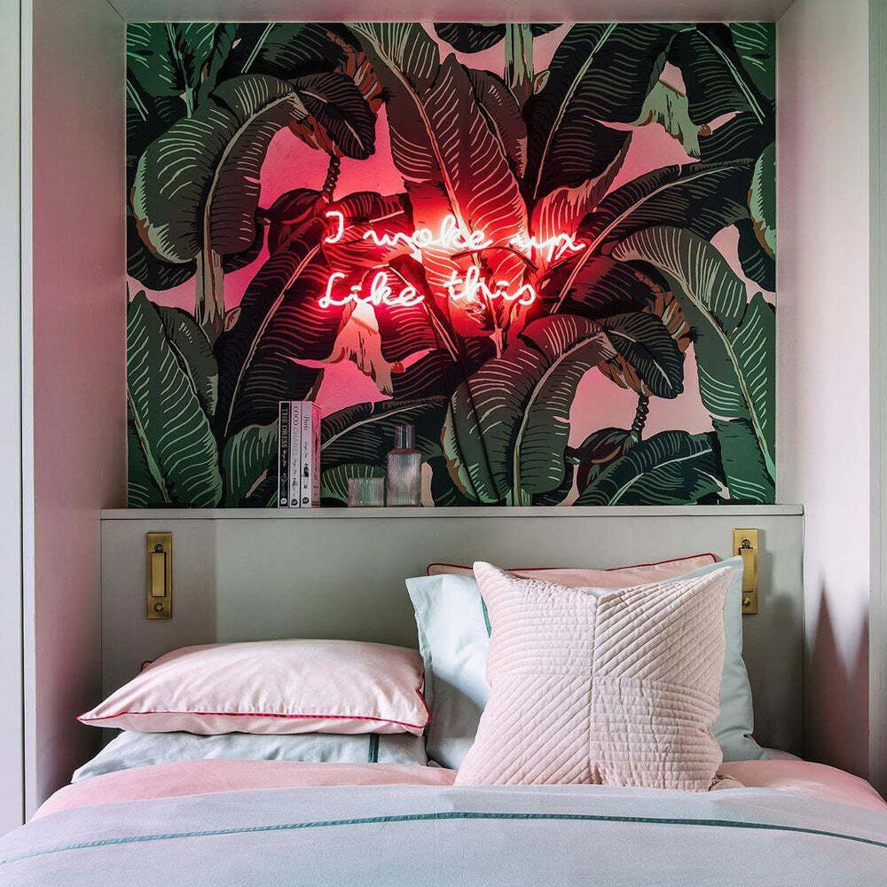 Minimalist Wall Sconce with Adjustable Cylindrical LED