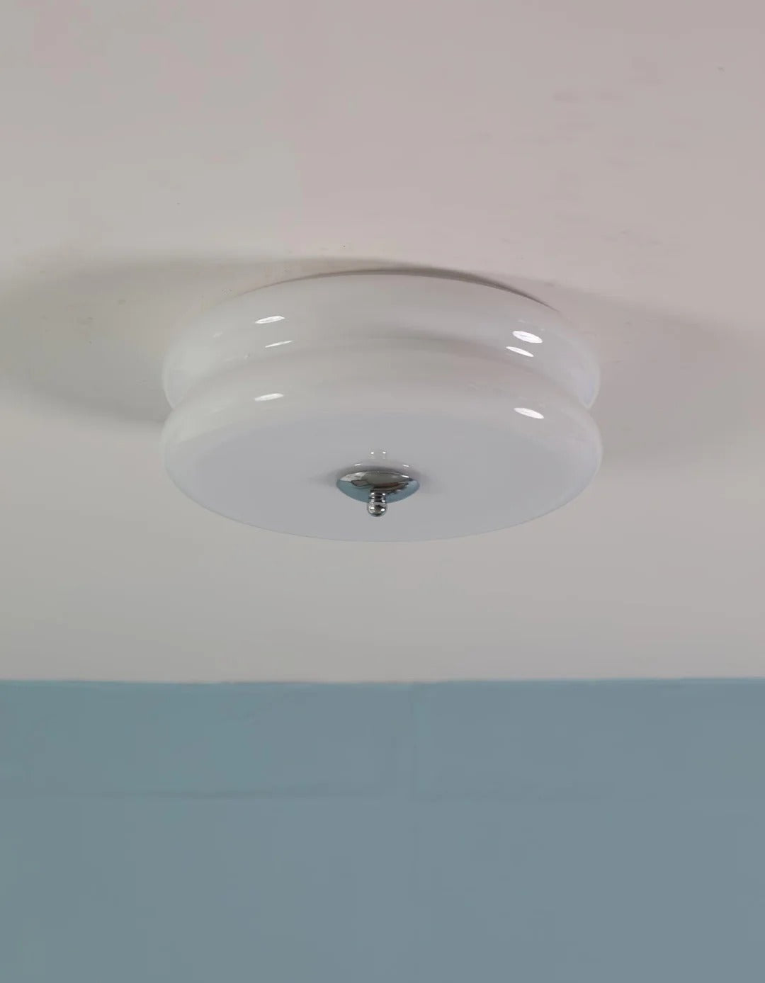 Flush Mount LED Light with Minimalist Disc-Design
