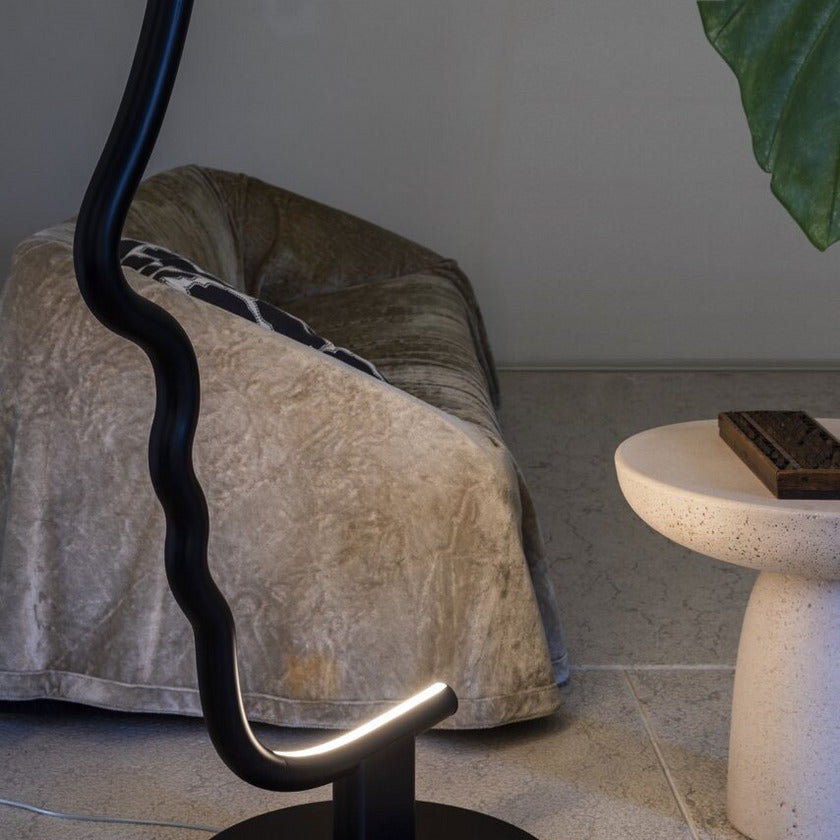 Minimalist Arched Oval-Profile LED Floor Lamp
