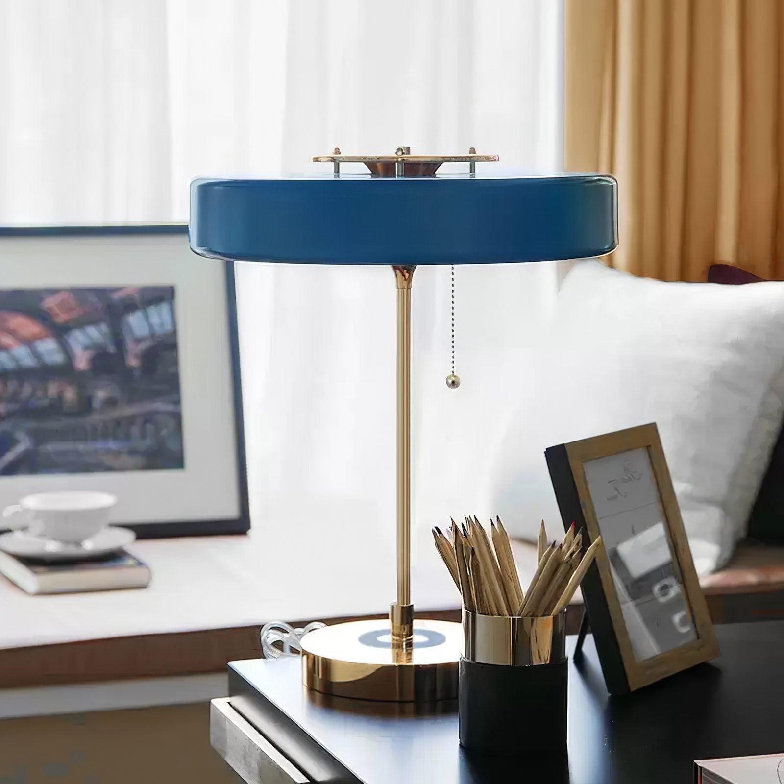 Bauhaus Table Lamp with Cylindrical Shade Design