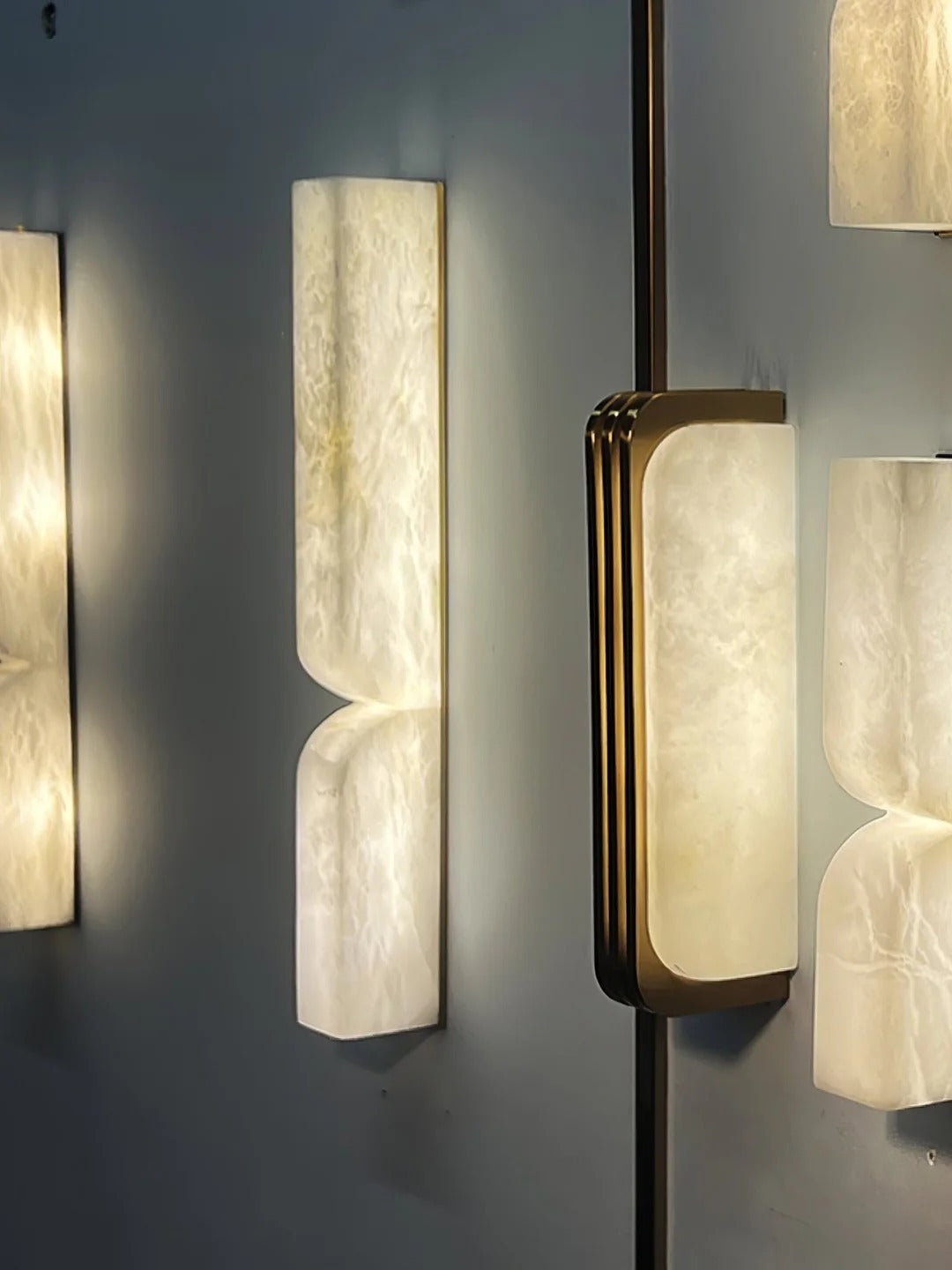 Minimalist Structured Dual-Curve Wall Sconce LED