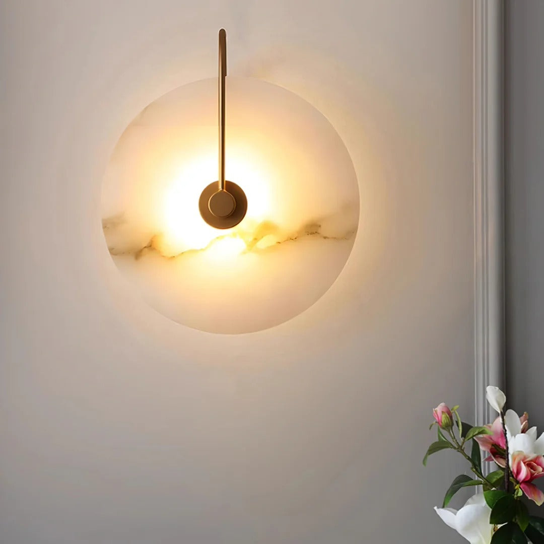 Minimalist LED Wall Sconce featuring Circular Arc