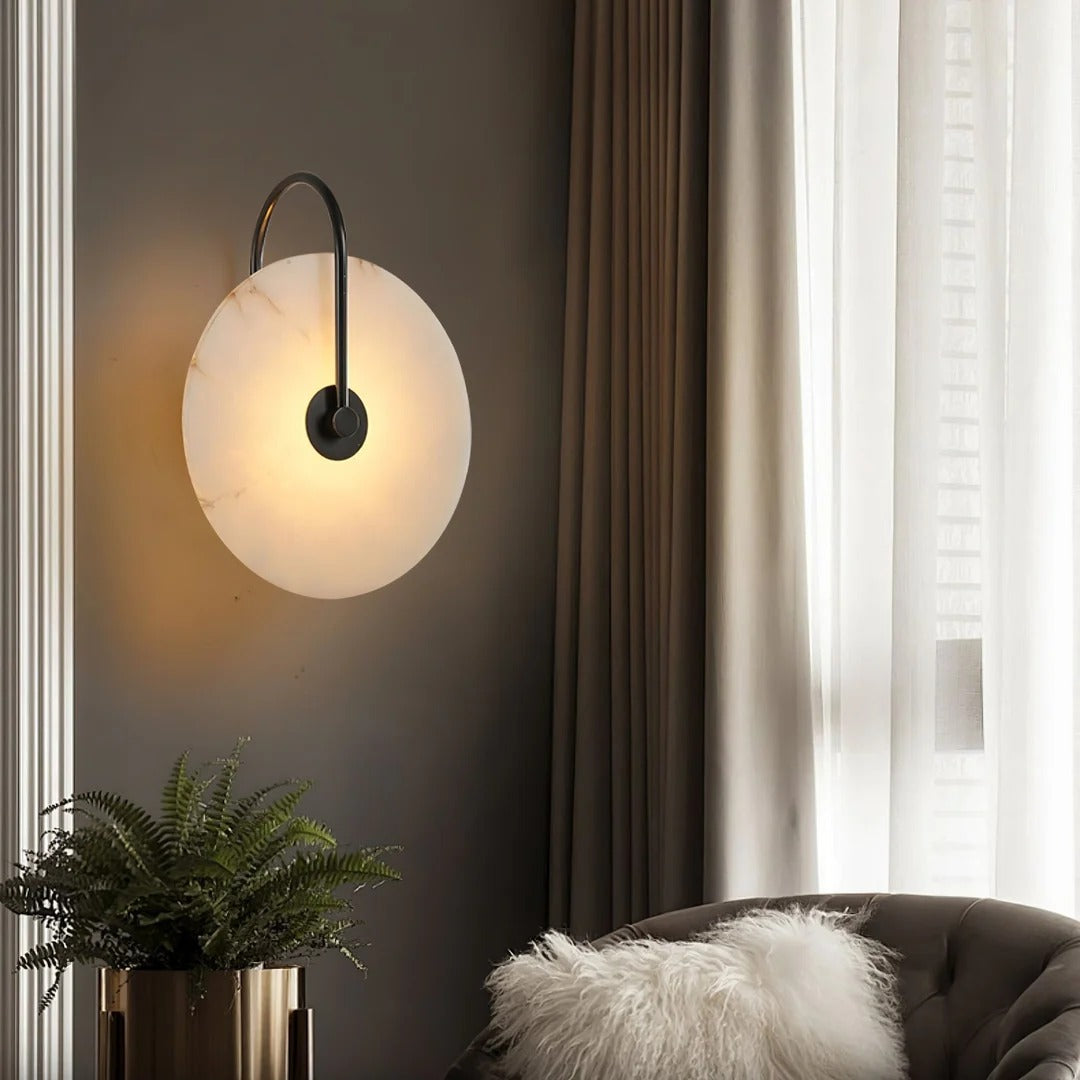 Minimalist LED Wall Sconce featuring Circular Arc