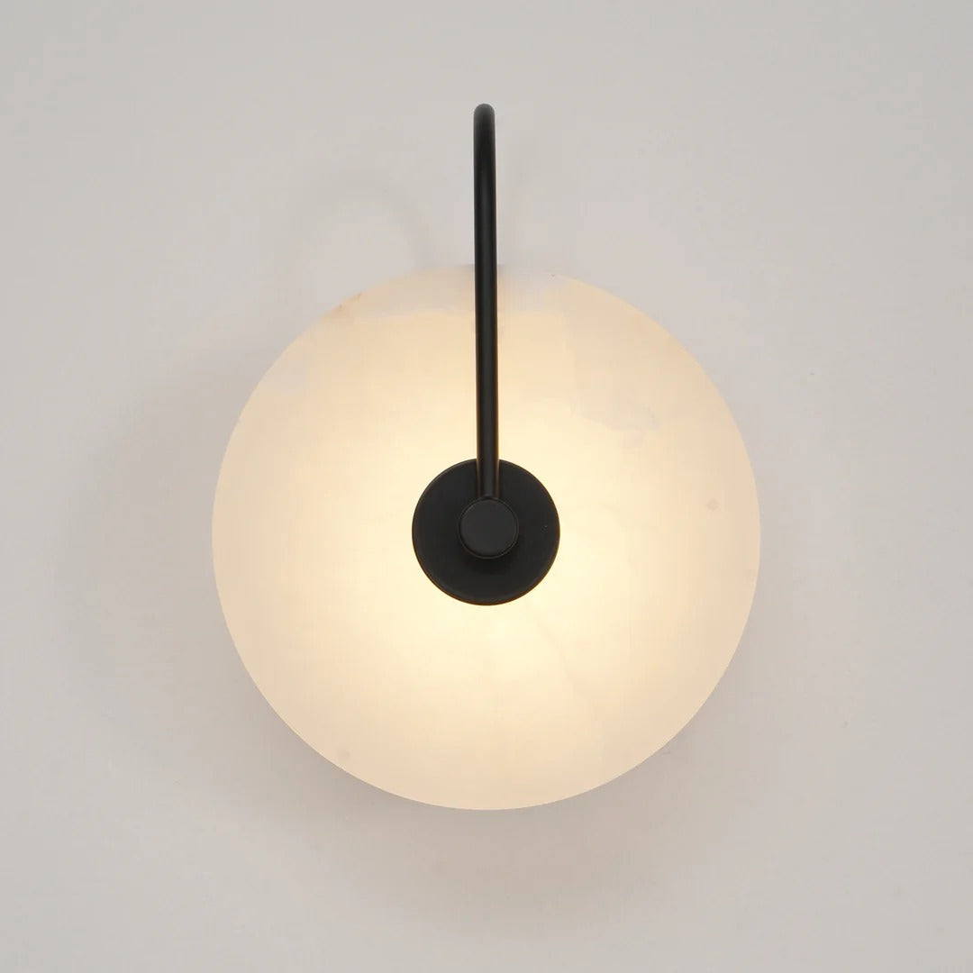 Minimalist LED Wall Sconce featuring Circular Arc