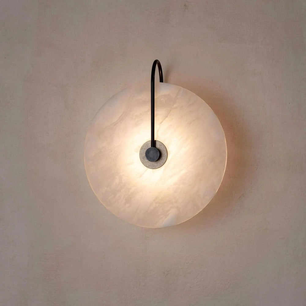 Minimalist LED Wall Sconce featuring Circular Arc