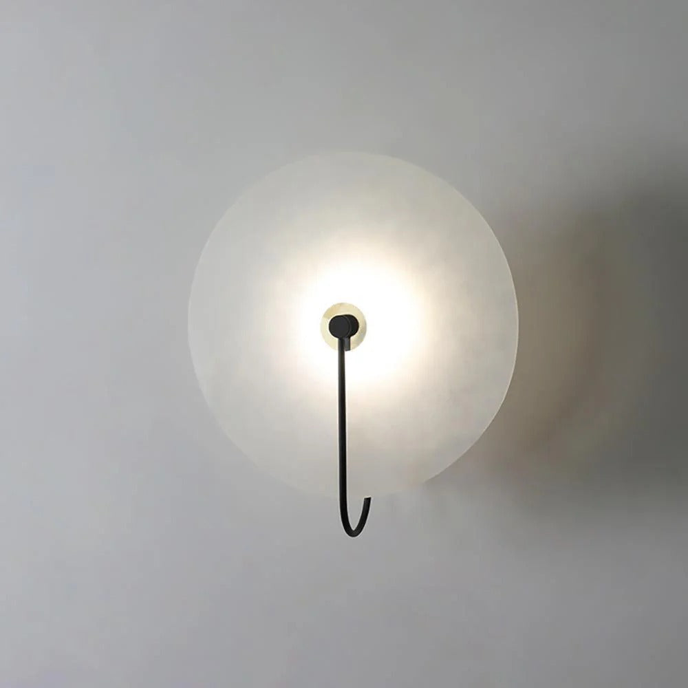 Minimalist LED Wall Sconce featuring Circular Arc