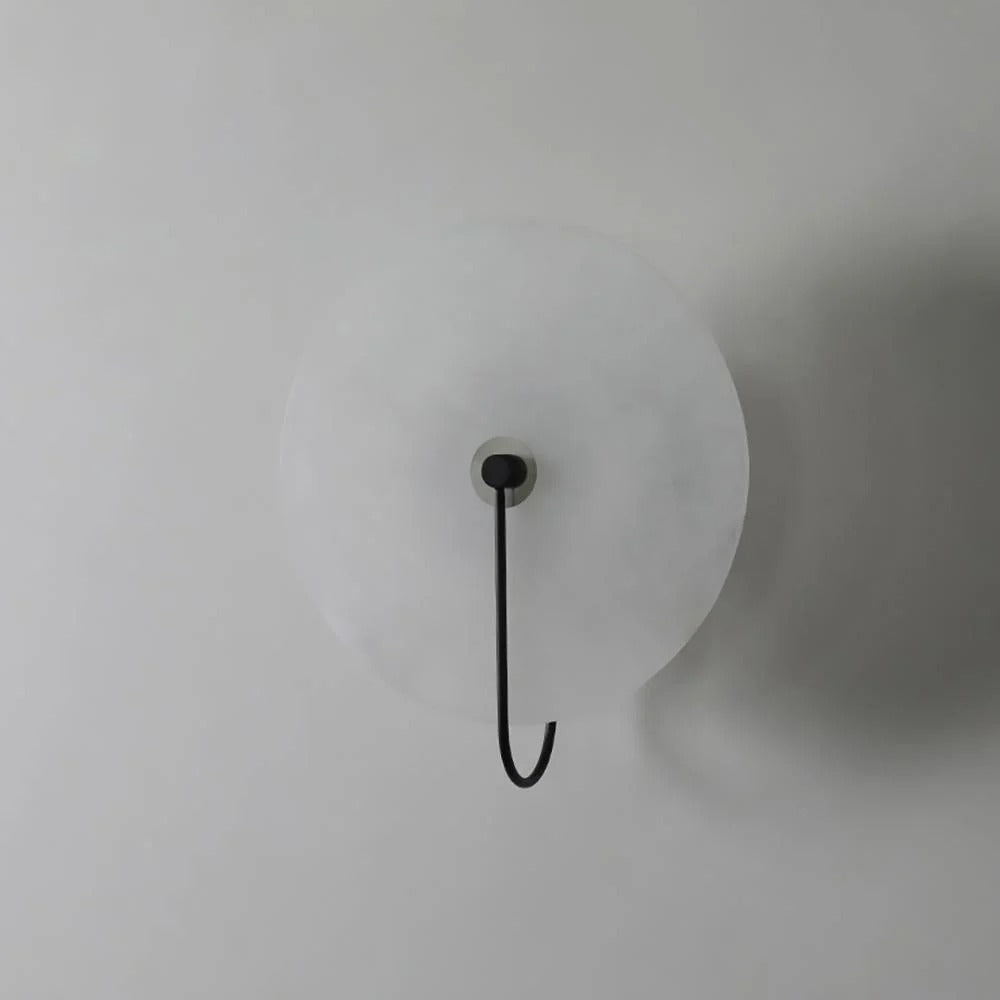 Minimalist LED Wall Sconce featuring Circular Arc