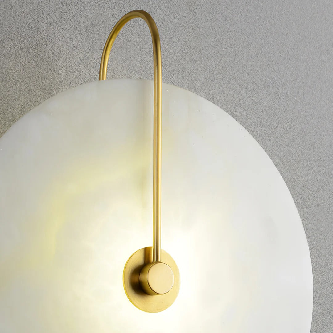 Minimalist LED Wall Sconce featuring Circular Arc
