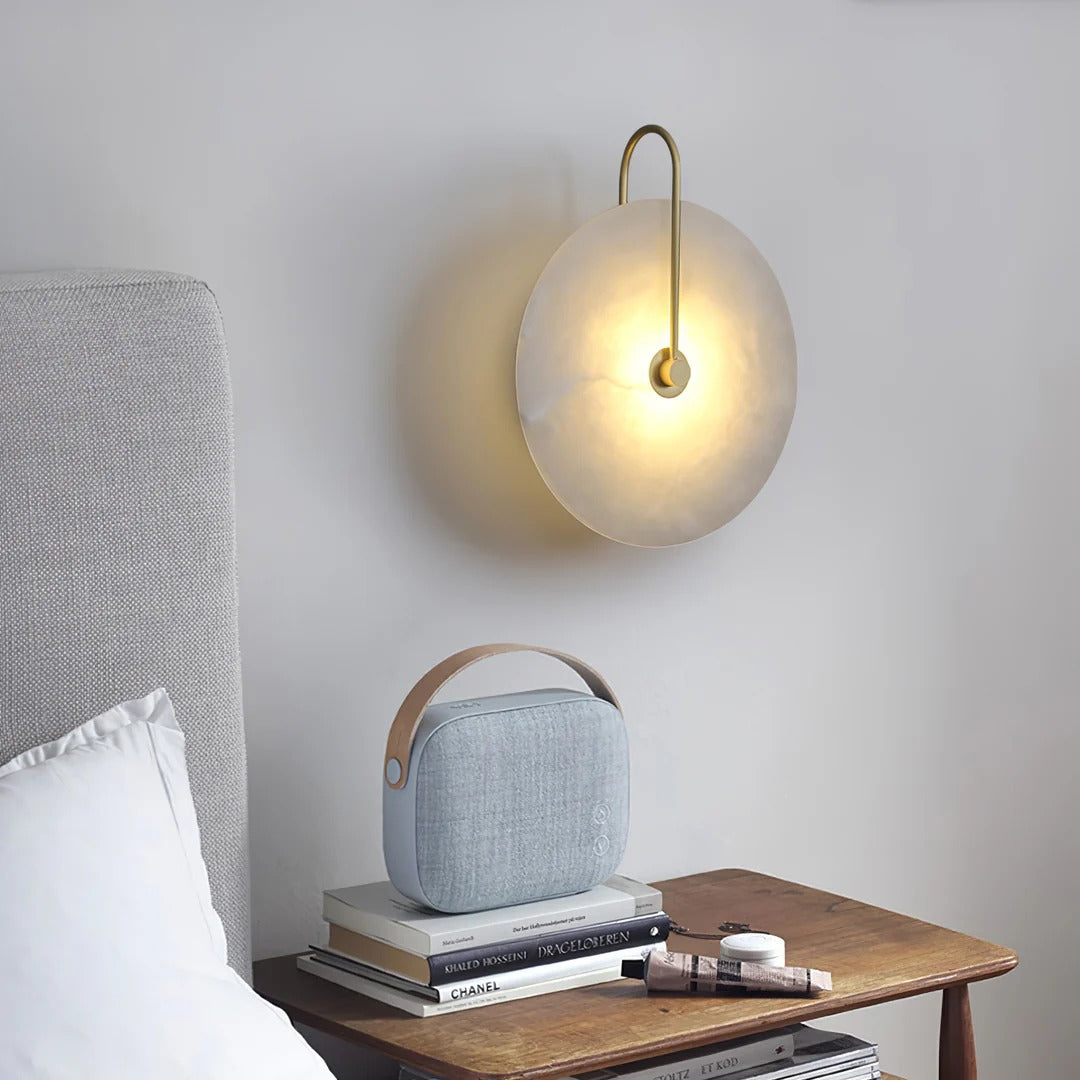 Minimalist LED Wall Sconce featuring Circular Arc
