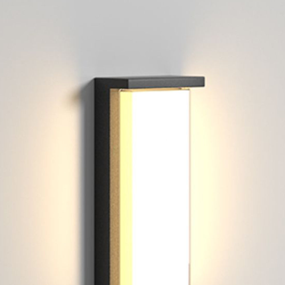 Minimalist Outdoor Wall Light – Black, Solar or Hardwired, Waterproof Design