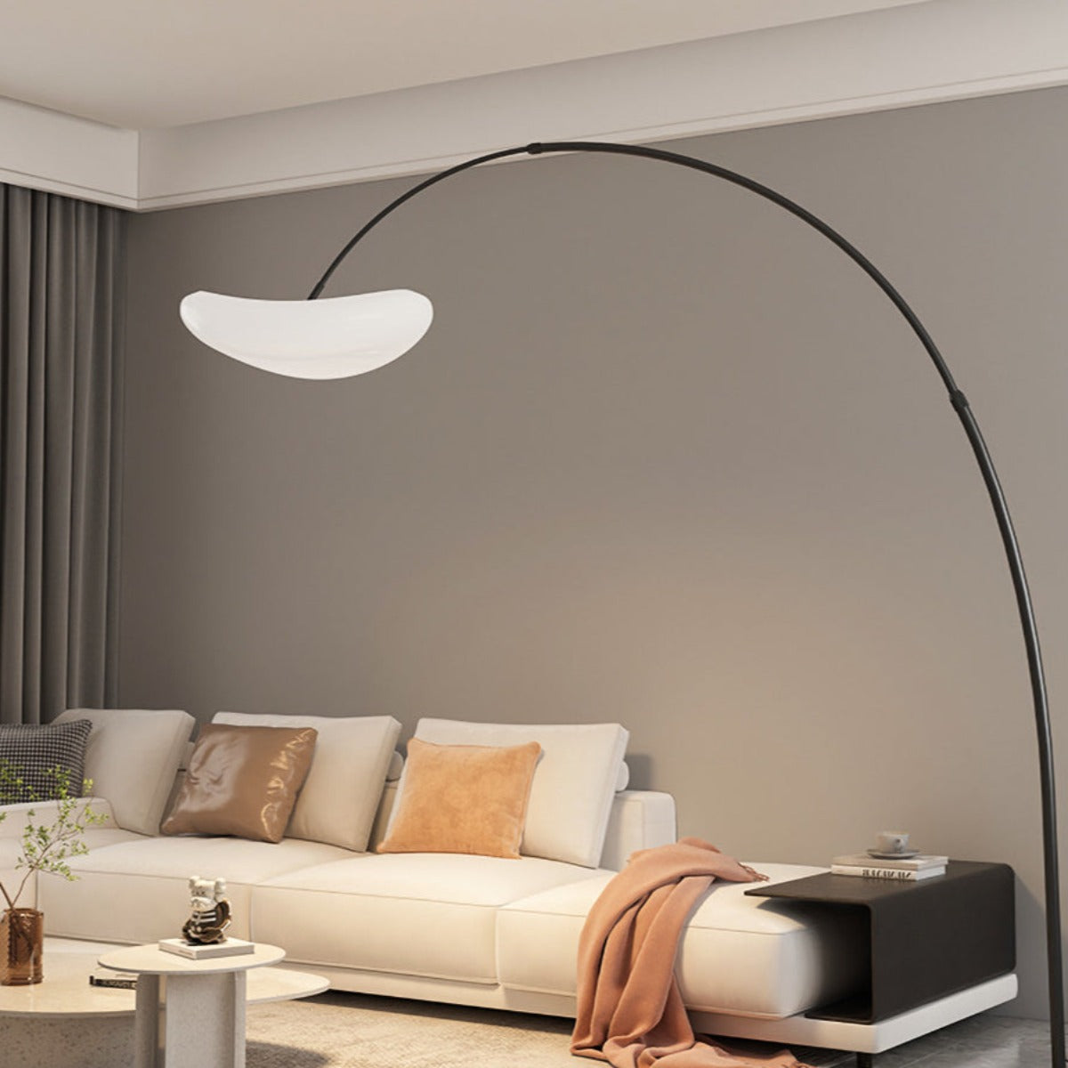 Minimalist Arched Floor Lamp – Ambient Dimming