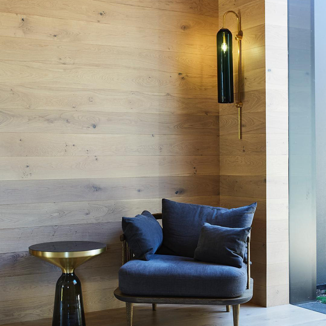 Modern Minimalist Wall Sconce – Cylindrical Glass