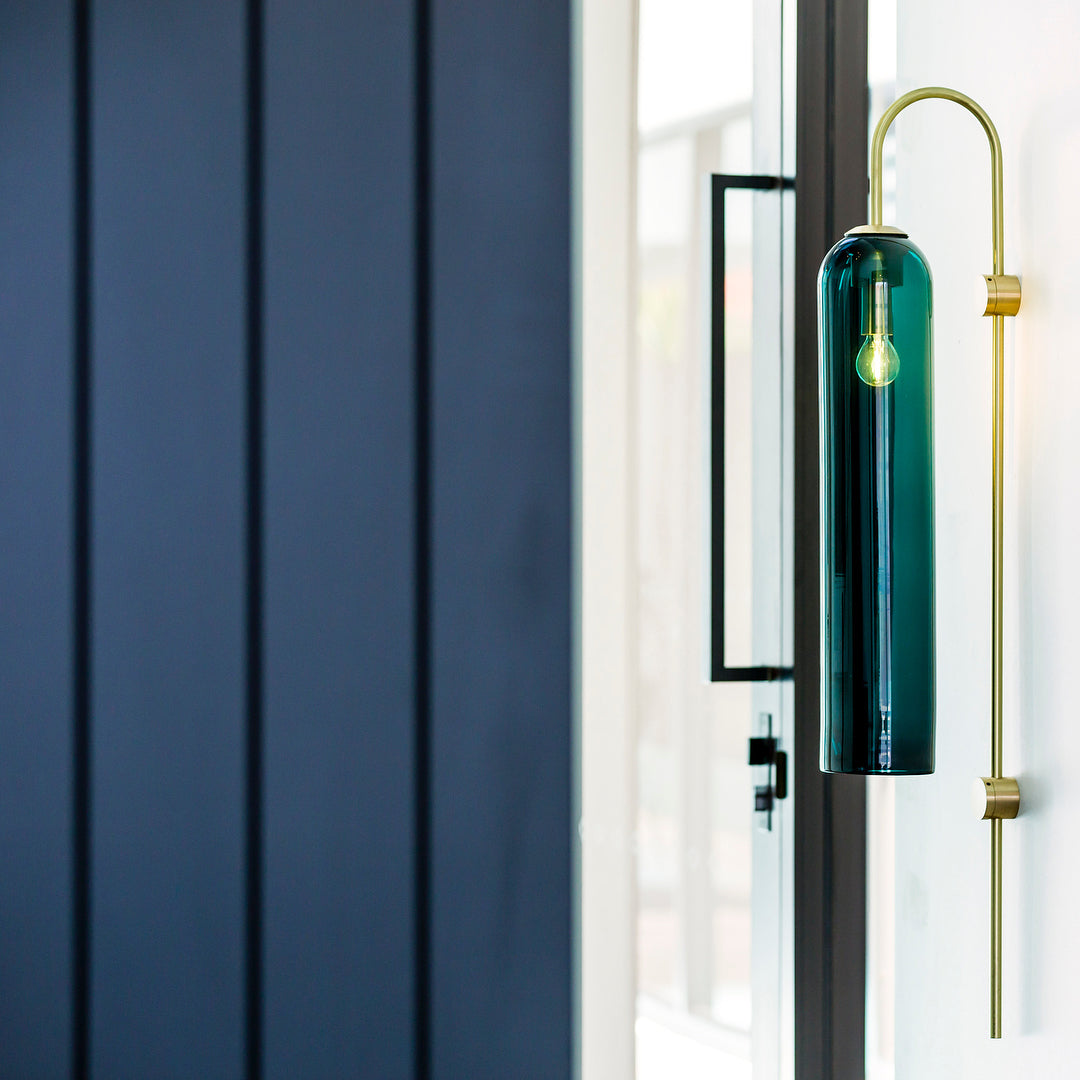 Modern Minimalist Wall Sconce – Cylindrical Glass