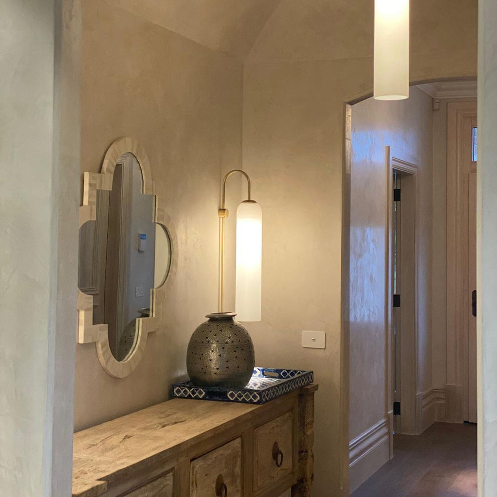 Modern Minimalist Wall Sconce – Cylindrical Glass