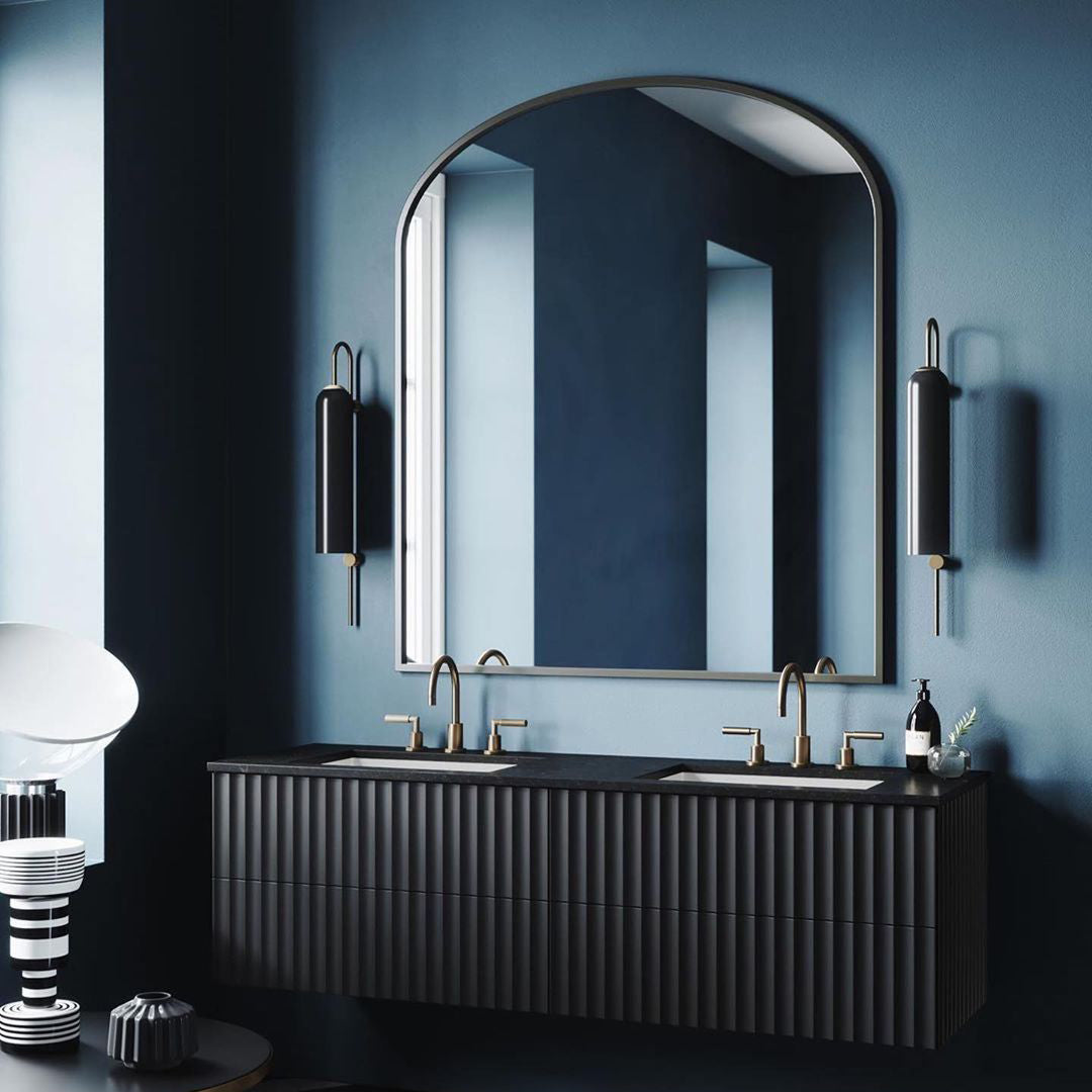 Modern Minimalist Wall Sconce – Cylindrical Glass