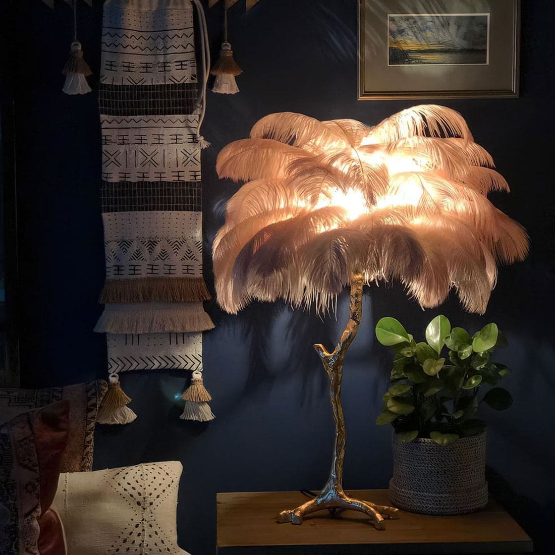 Art Deco Table Lamp – Curved Feather Arrangement