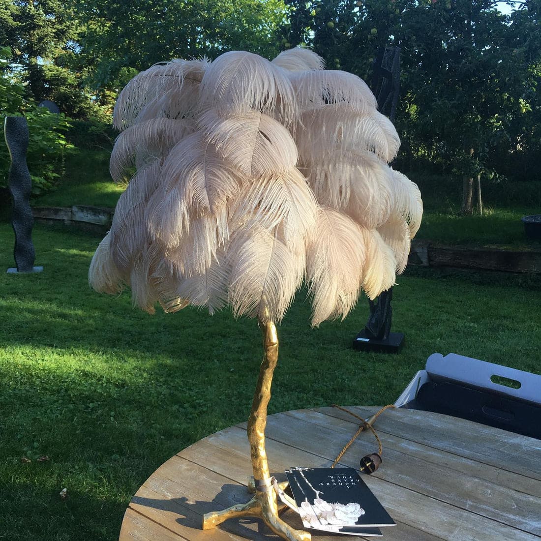 Art Deco Table Lamp – Curved Feather Arrangement