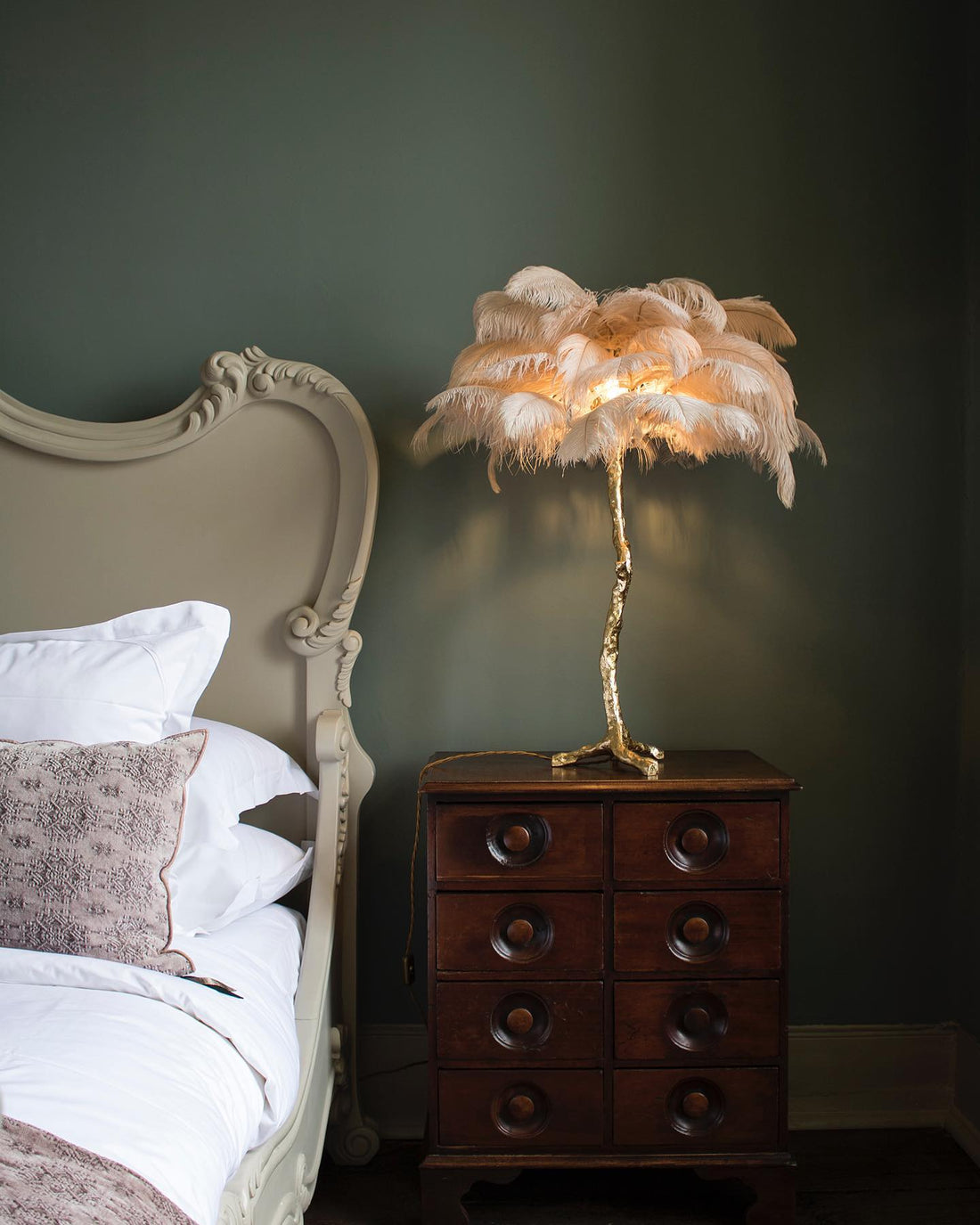 Art Deco Table Lamp – Curved Feather Arrangement