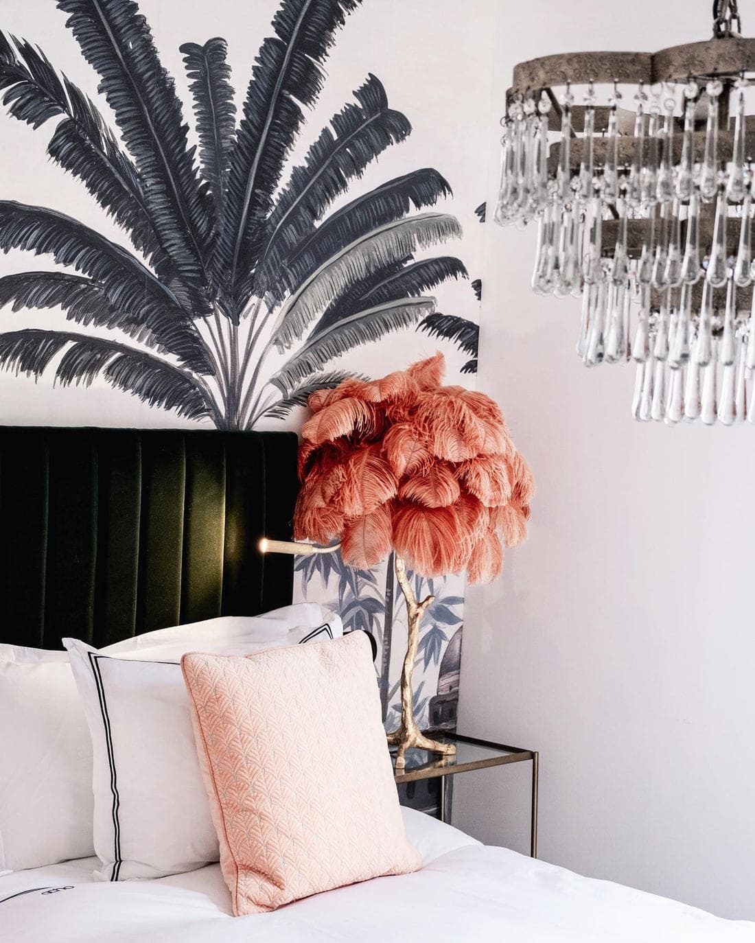 Art Deco Table Lamp – Curved Feather Arrangement