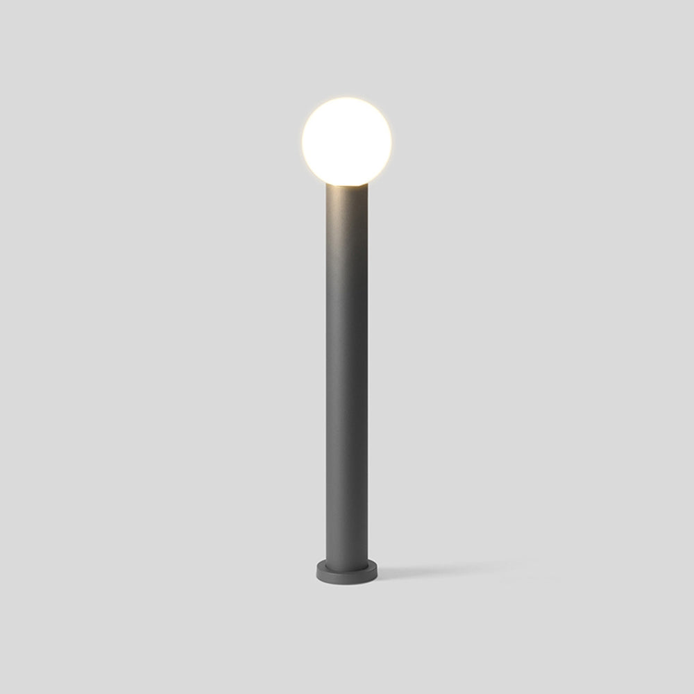 Outdoor Bollard Light – Diffused Warm Ambiance