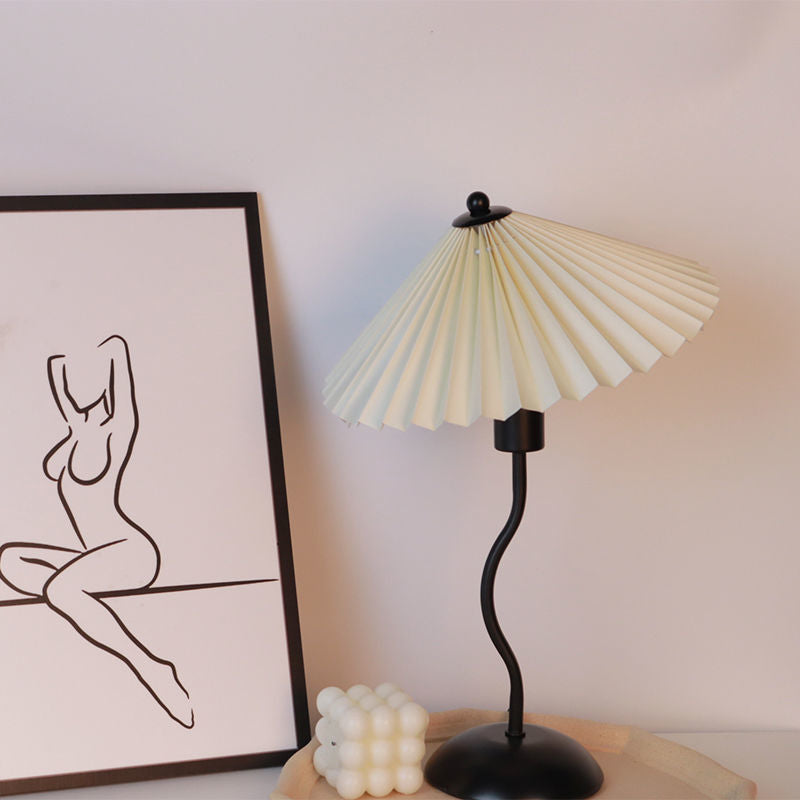 Vintage Table Lamp with Pleated-cone/Wavy-leg Design