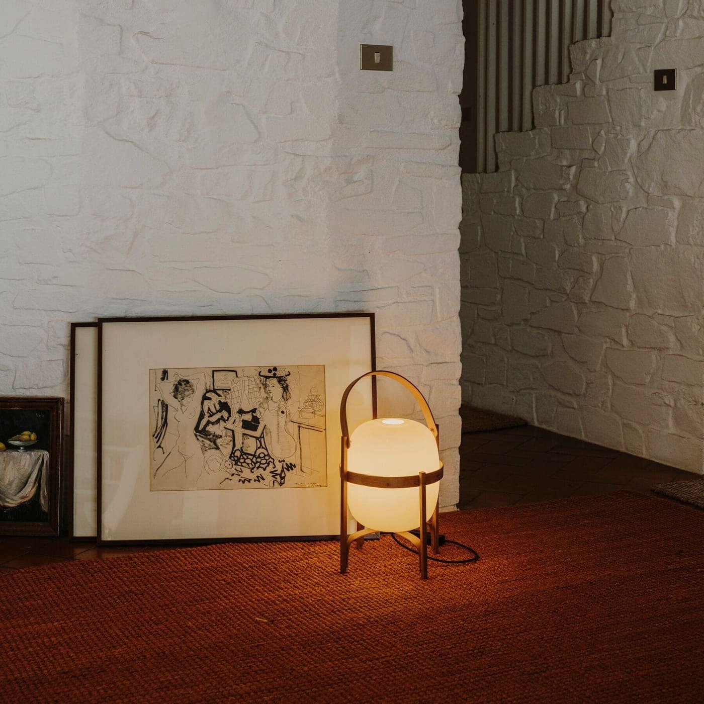 Minimalist Table Lamp – Oval Arched Silhouette