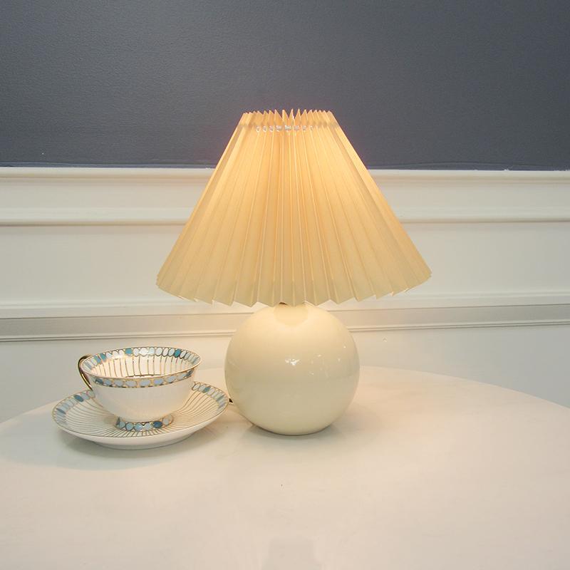 Rattan Ball Lamp with Pleated Lampshade - Vintage Charm for Any Room