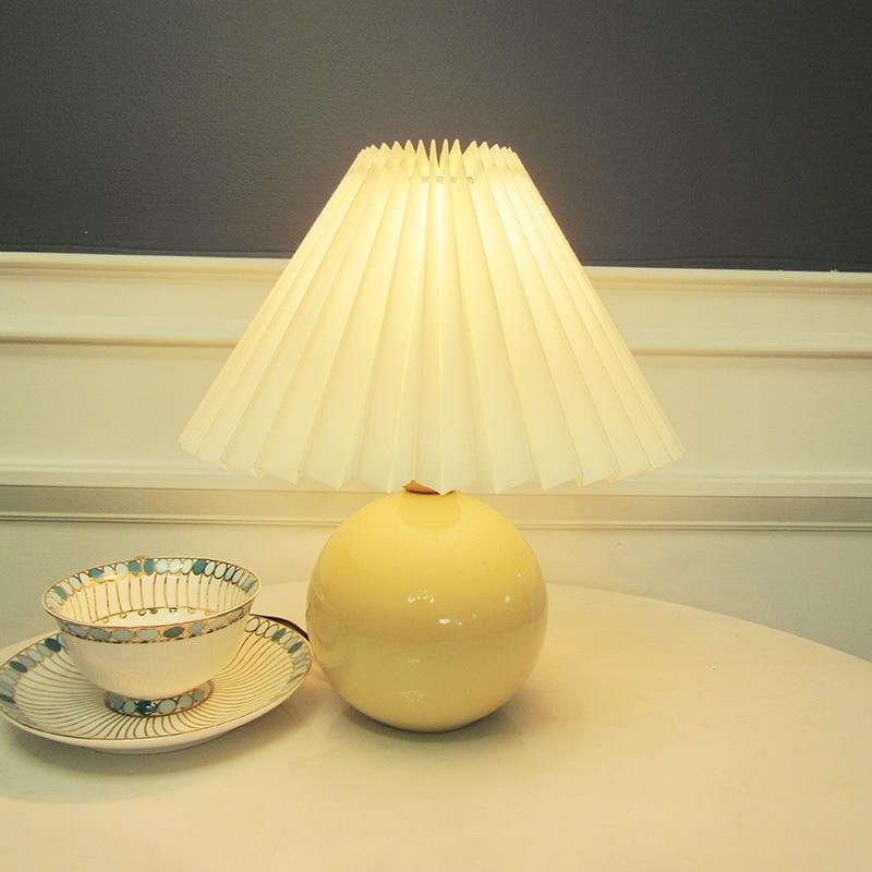 Rattan Ball Lamp with Pleated Lampshade - Vintage Charm for Any Room