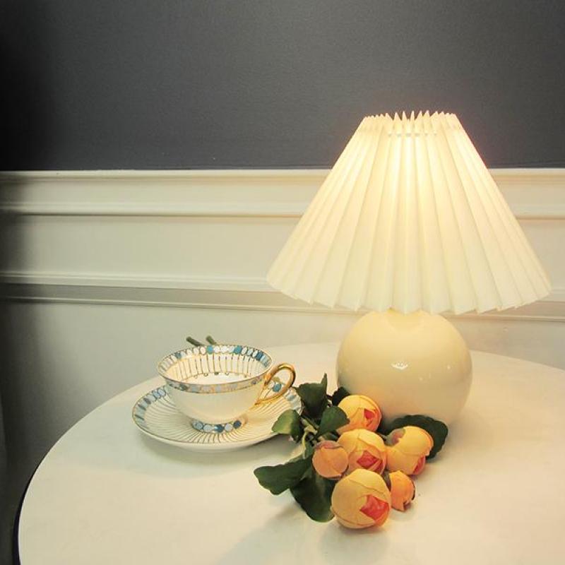 Rattan Ball Lamp with Pleated Lampshade - Vintage Charm for Any Room