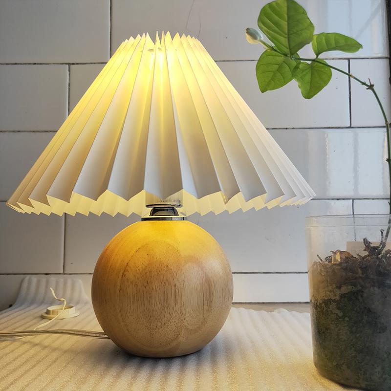 Rattan Ball Lamp with Pleated Lampshade - Vintage Charm for Any Room