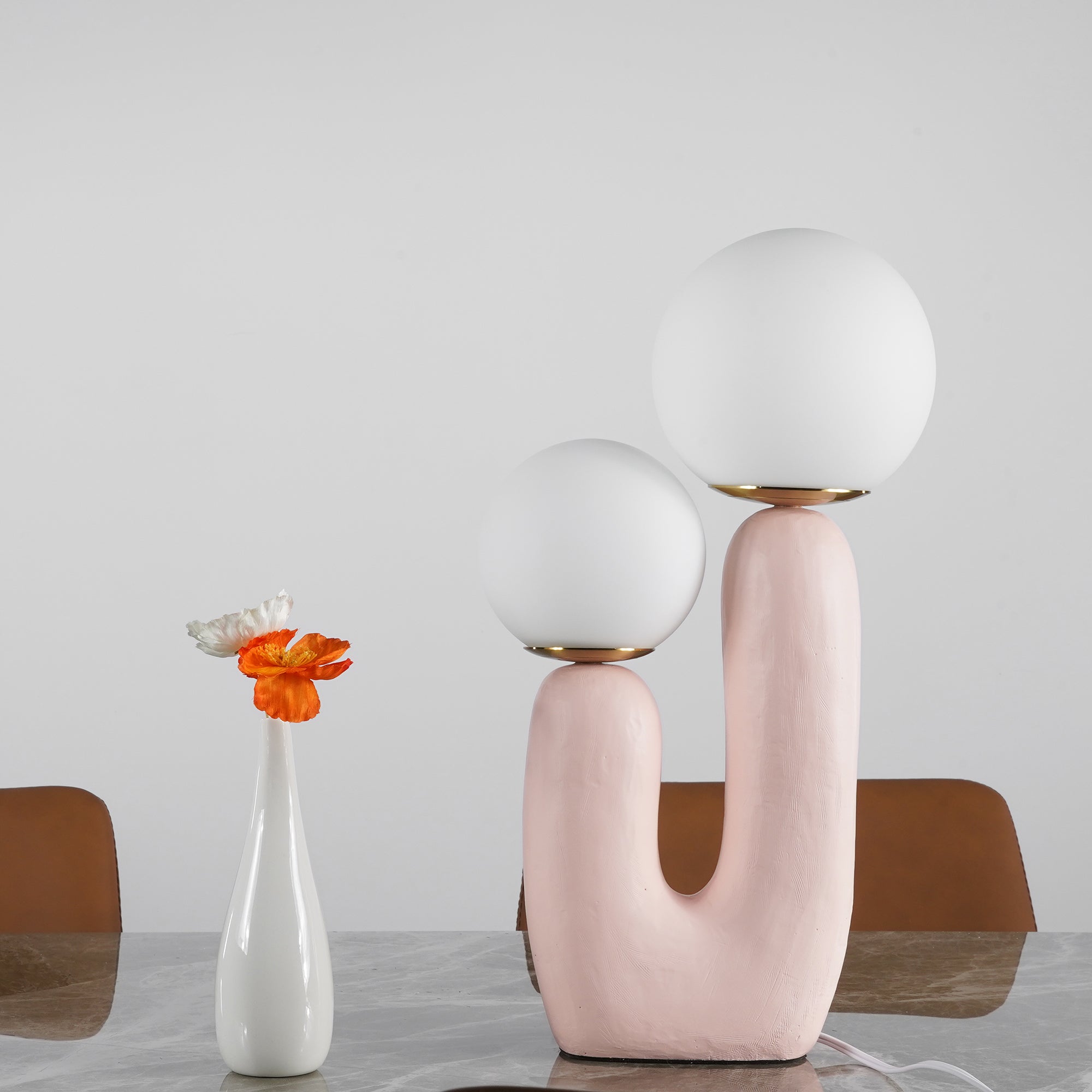 Minimalist U-Shaped Table Lamp with Twin Spheres