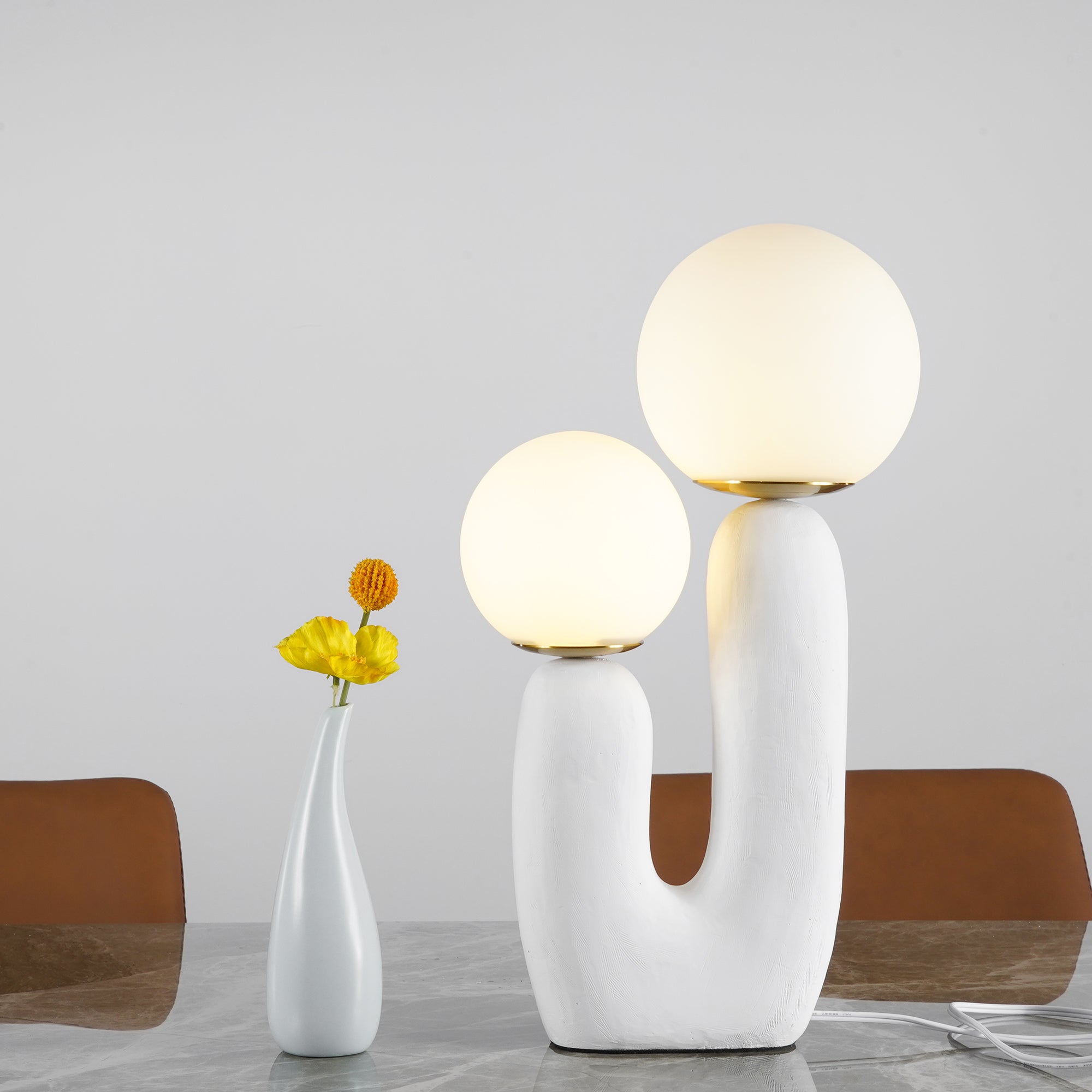Minimalist U-Shaped Table Lamp with Twin Spheres