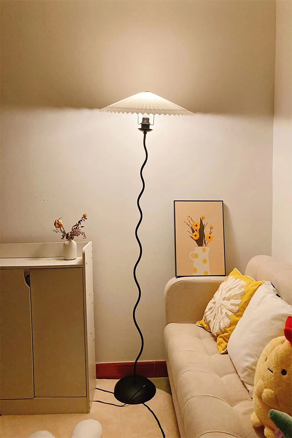 Minimalist Floor Lamp with Pleated Cone Shade