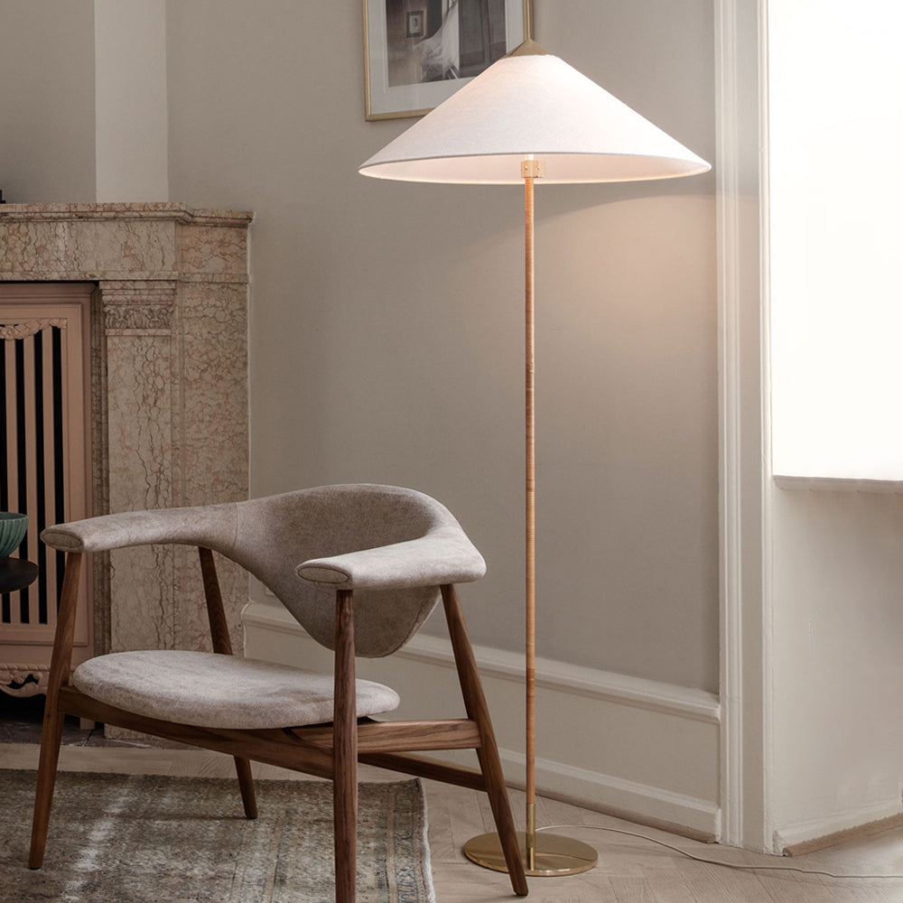 Vintage Chinese Hat Floor Lamp – Ambient Light for Any Room