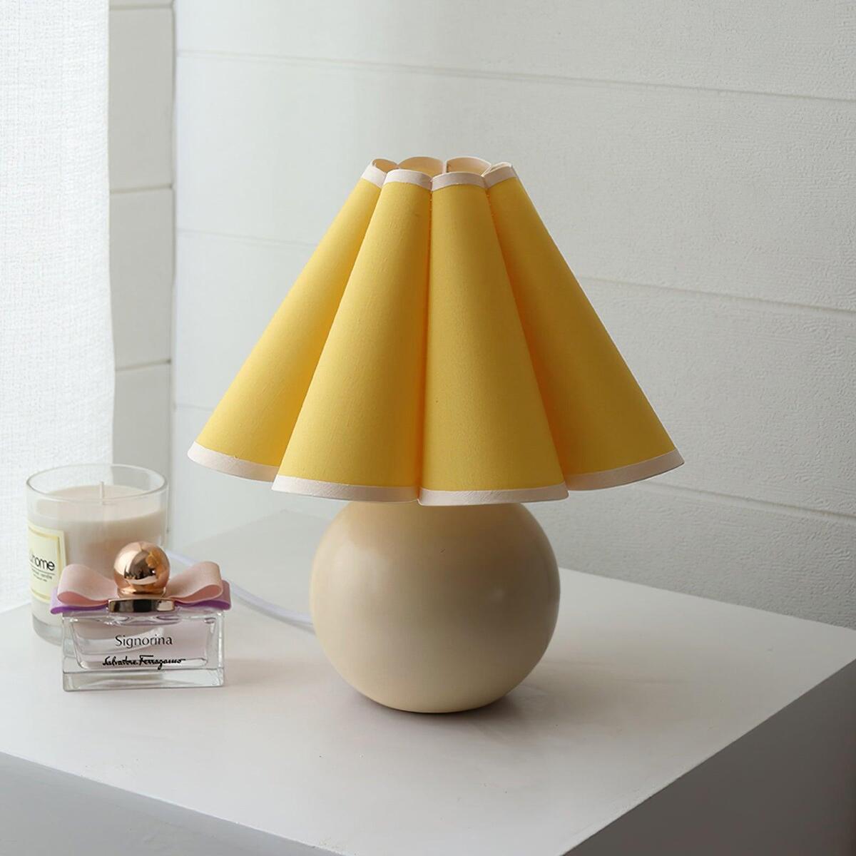 Vintage Plaid Table Lamp – Pleated Linen Shade