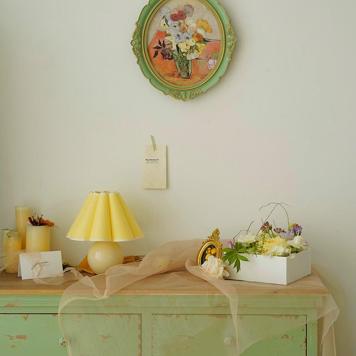 Vintage Plaid Table Lamp – Pleated Linen Shade