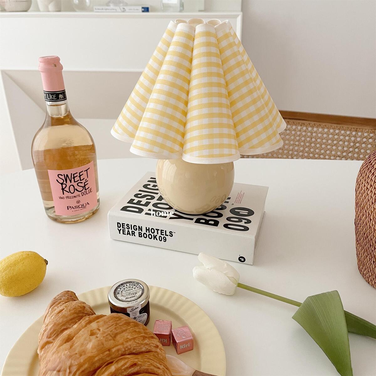 Vintage Plaid Table Lamp – Pleated Linen Shade