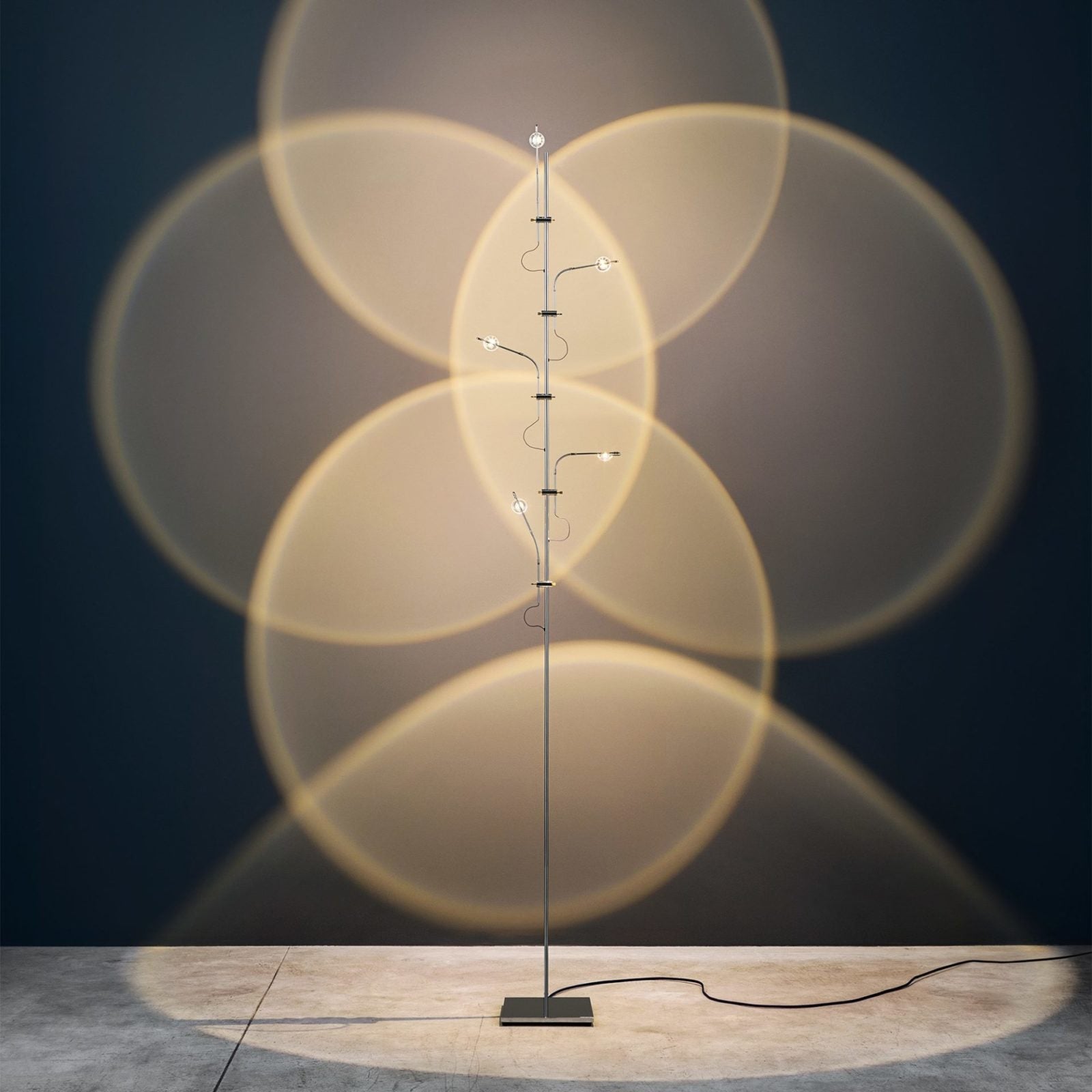 Industrial Floor Lamp – Horizontal LED Elements
