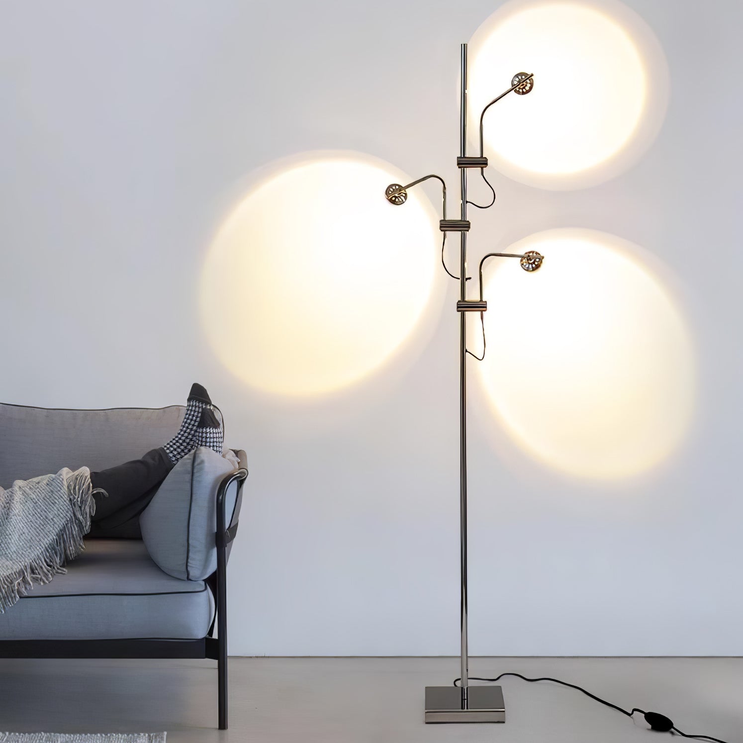 Industrial Floor Lamp – Horizontal LED Elements